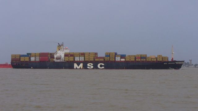 MSC Brianna - estuaire Loire - 05 decembre 2009 (02).JPG